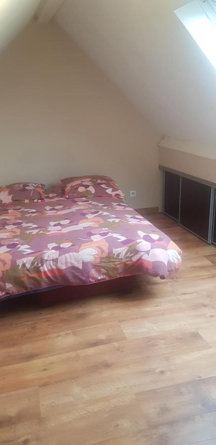 Duplex Dans La Vallee เบอซองซง ภายนอก รูปภาพ